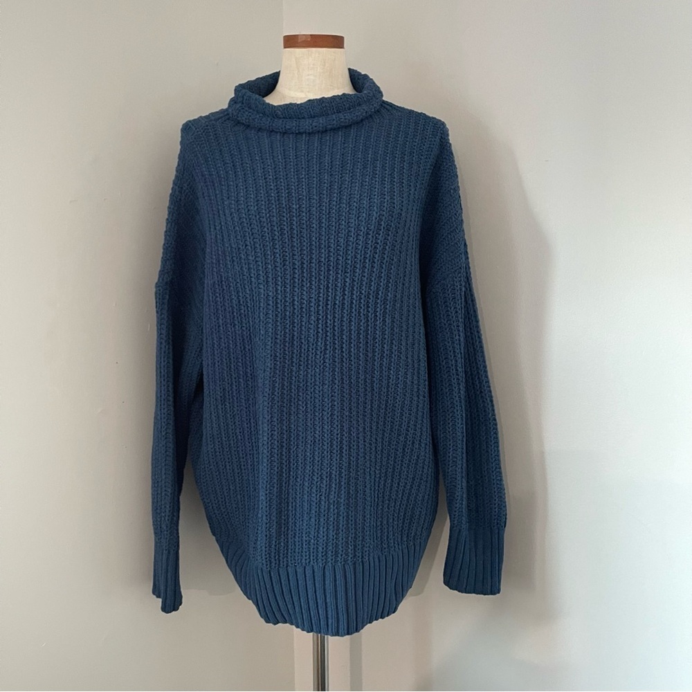 Aerie Blue turtleneck long sweater oversized size Small preowned